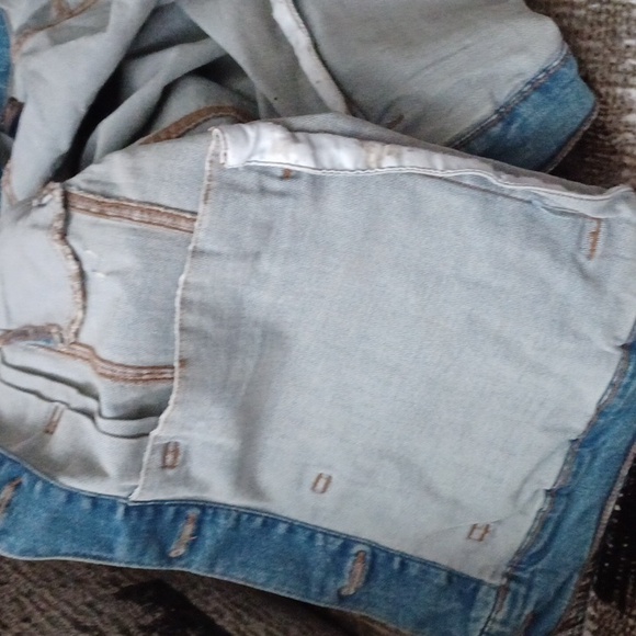 Blue Distressed Denim Jacket - Size 22 - Picture 7 of 11